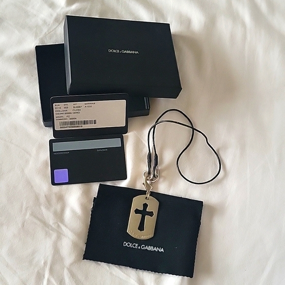 Vintage Dolce & Gabbana Cross Dog Tag Leather and Metal Necklace - Picture 4 of 15